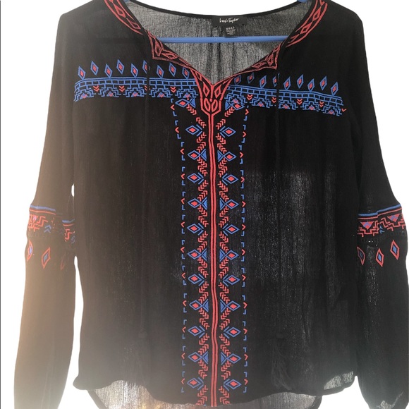 Lord & Taylor embroidered black peasant blouse size Xs - Picture 2 of 7